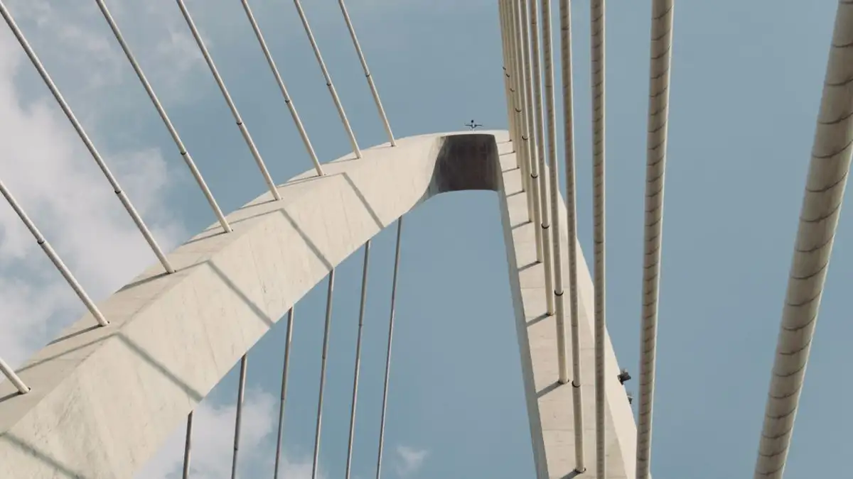 Pandangan sudut rendah kabel Jembatan Thu Tiem 2 melawan langit cerah di Kota Ho Chi Minh.